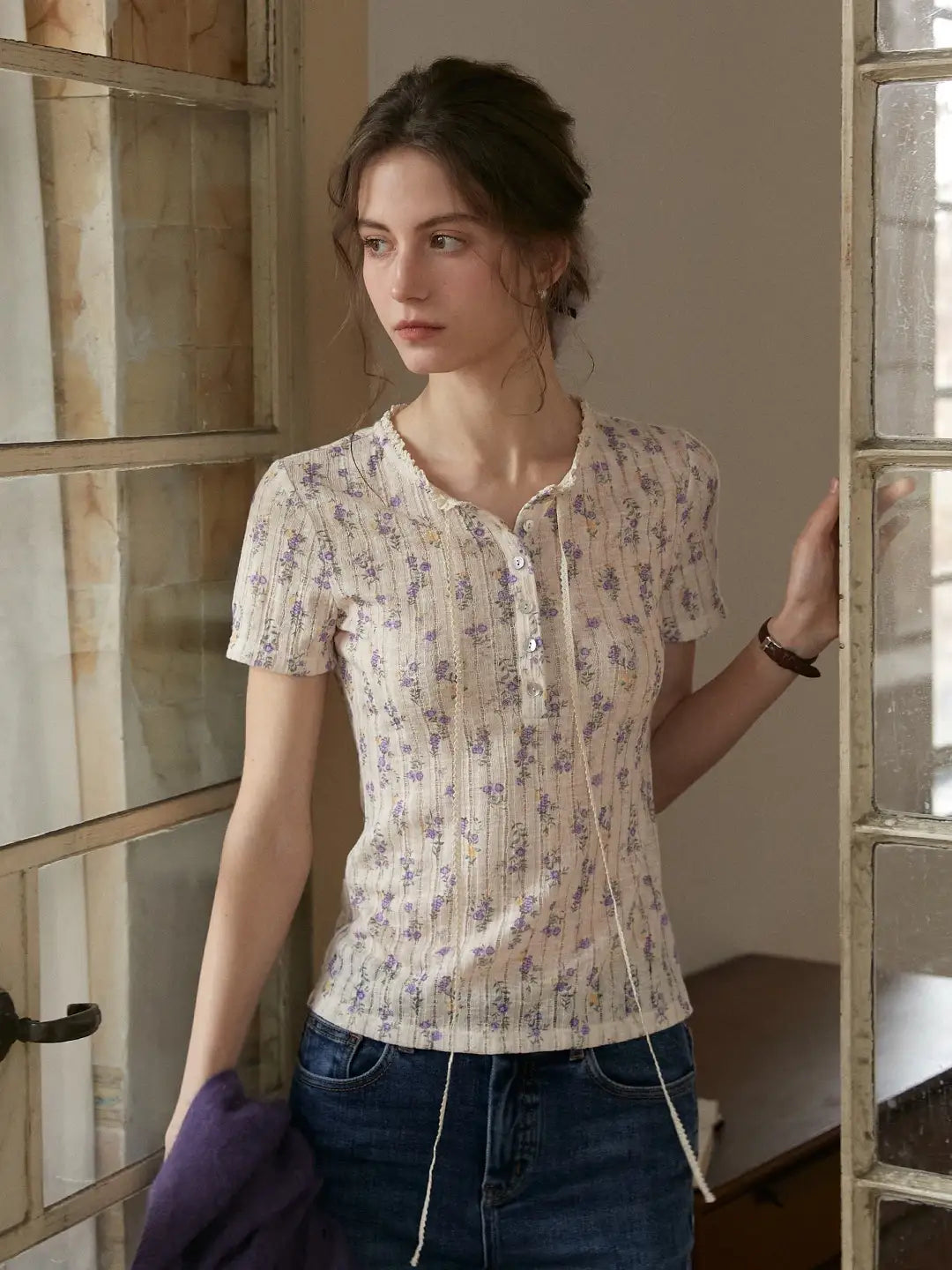 Dana Round Neck Floral Blouse