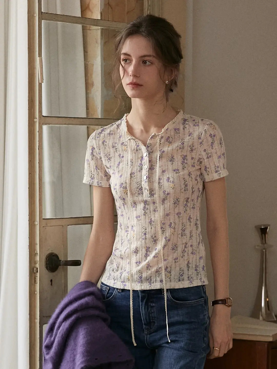 Dana Round Neck Floral Blouse