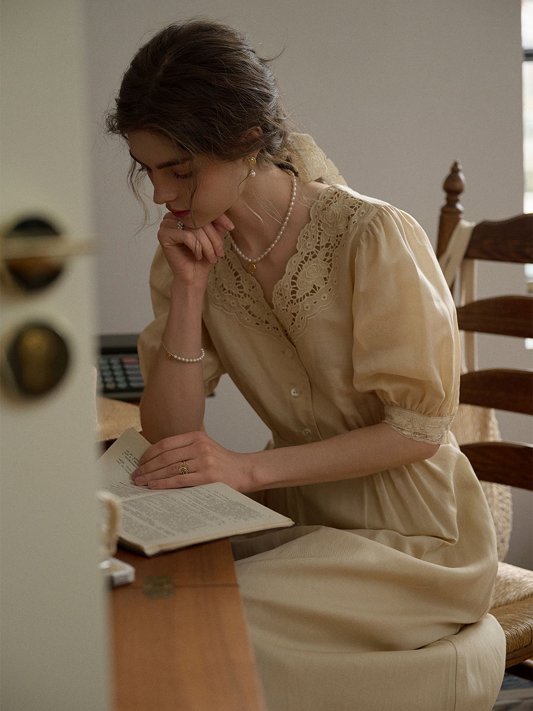 【Final Sale】Heidi Hollow Embroidered V-neck Lace Puff Sleeve Dress