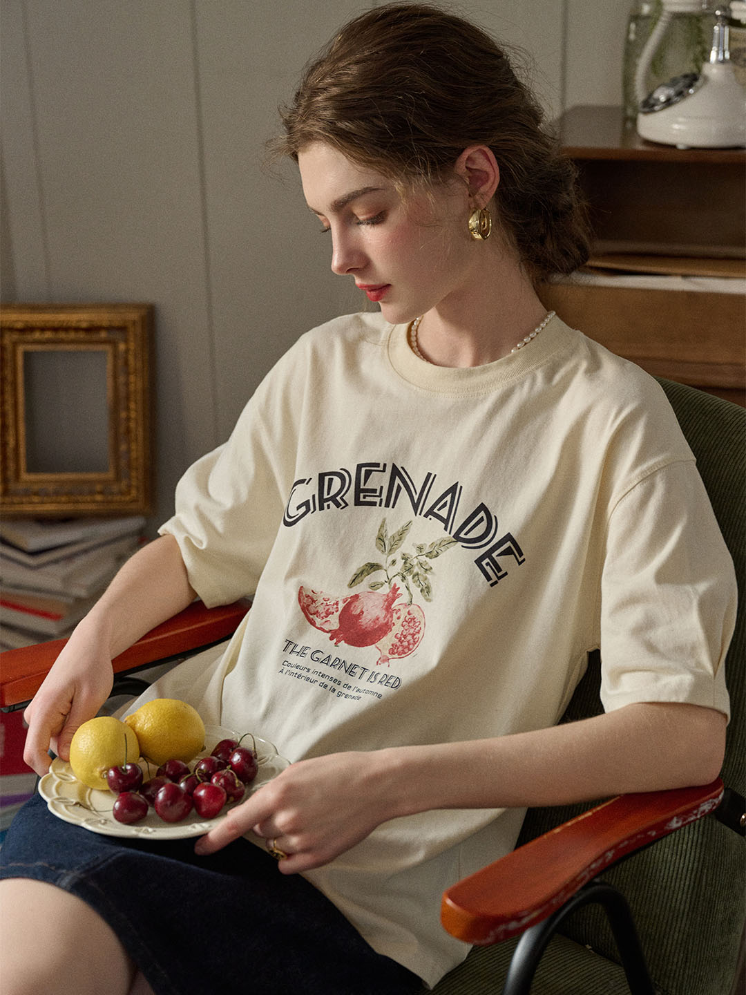 Amirah Classic Crew Neck Pomegranate Print Cotton T-shirt