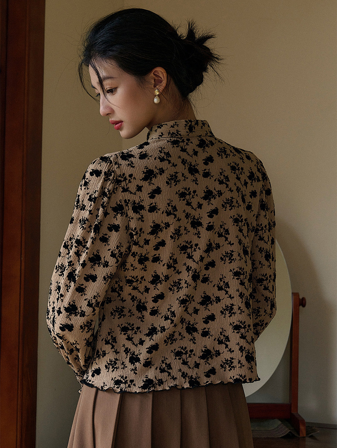 Final Sale】Josie Stand Collar Floral Blouse