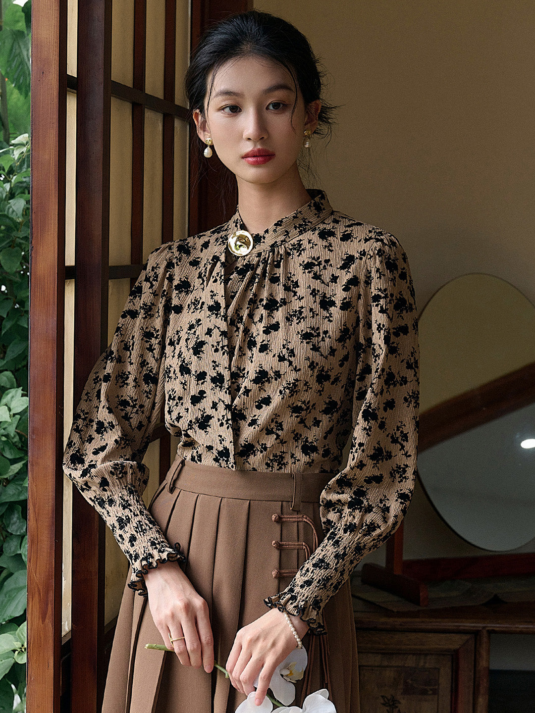 Final Sale】Josie Stand Collar Floral Blouse