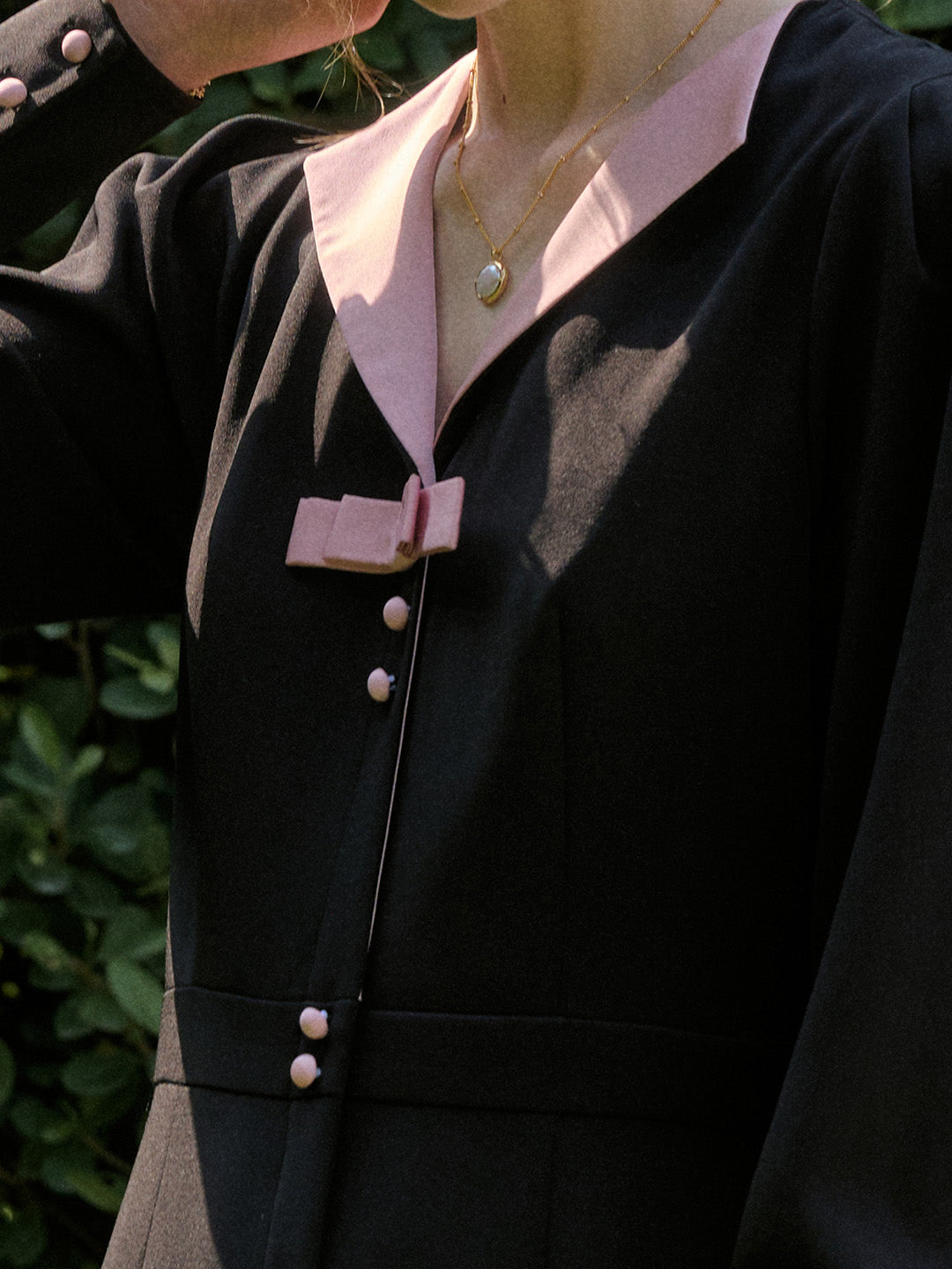 【Final Sale】Karter Notched Lapel Contrasting Button Bow Dress