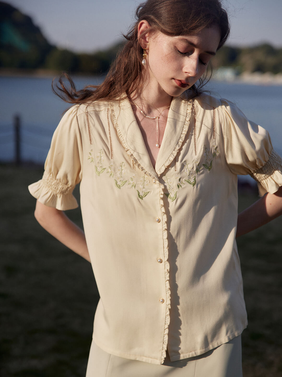 Convallaria Floral Embroidered Puff Top