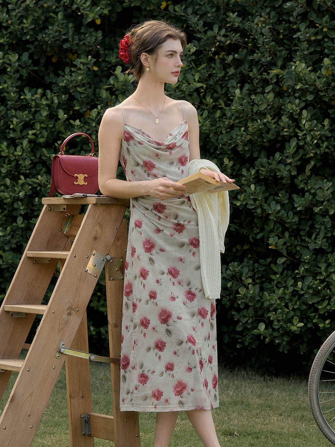 【Final Sale】Kaia Romantic Rose Print Slim Fit Slip Dress