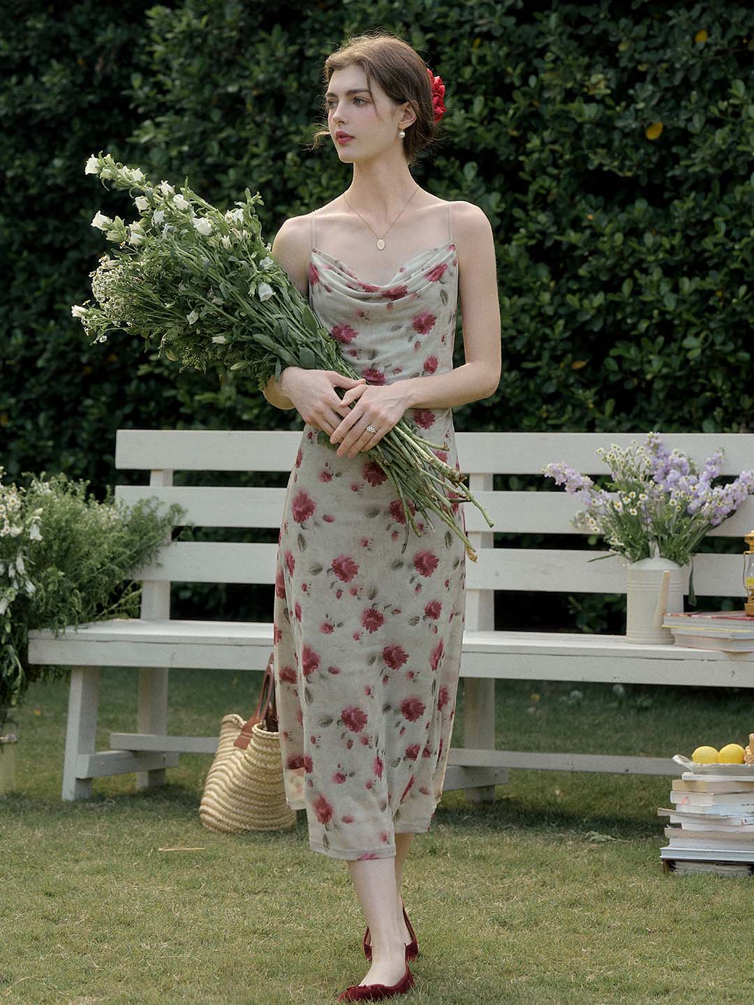 【Final Sale】Kaia Romantic Rose Print Slim Fit Slip Dress