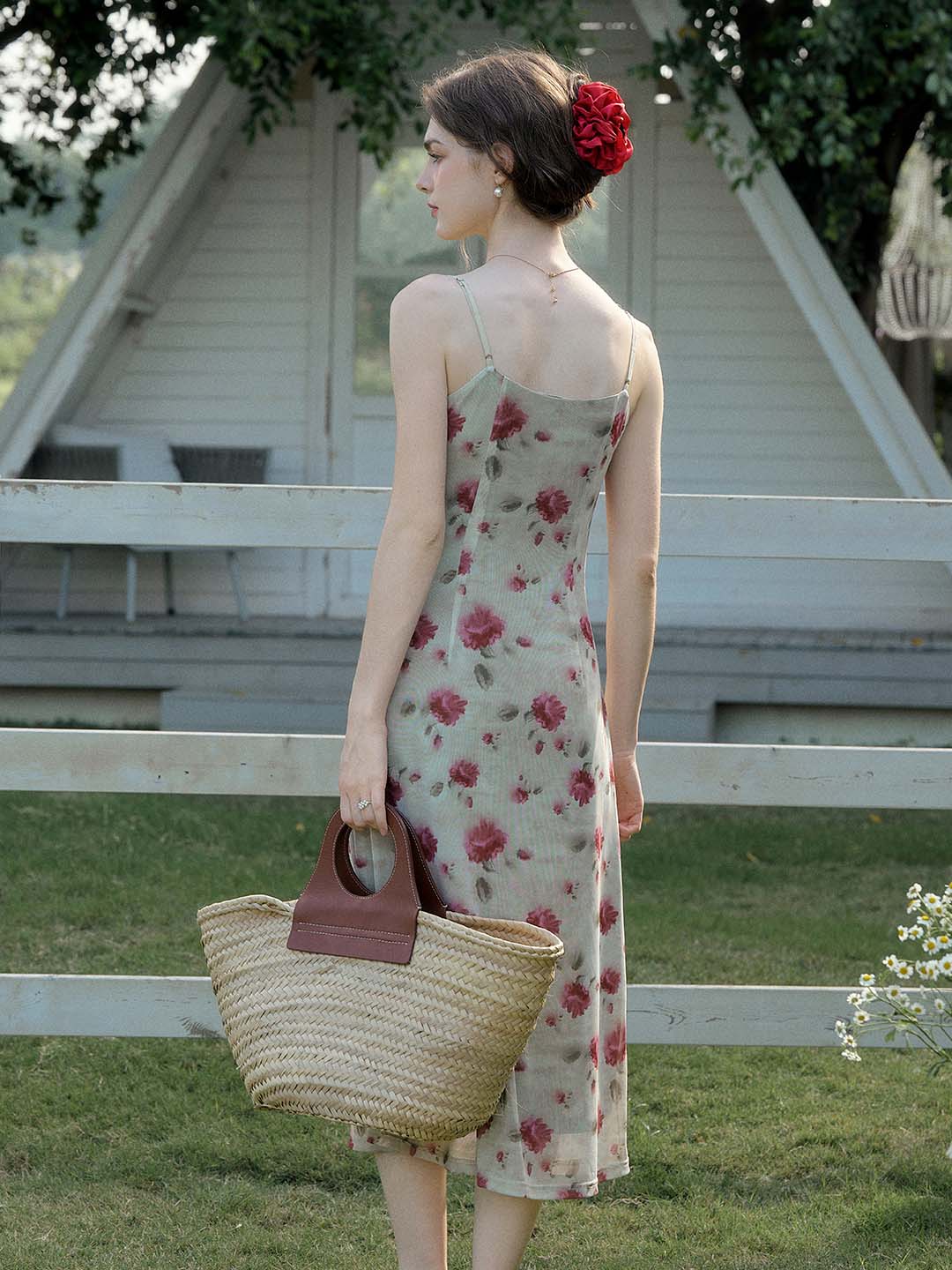 【Final Sale】Kaia Romantic Rose Print Slim Fit Slip Dress