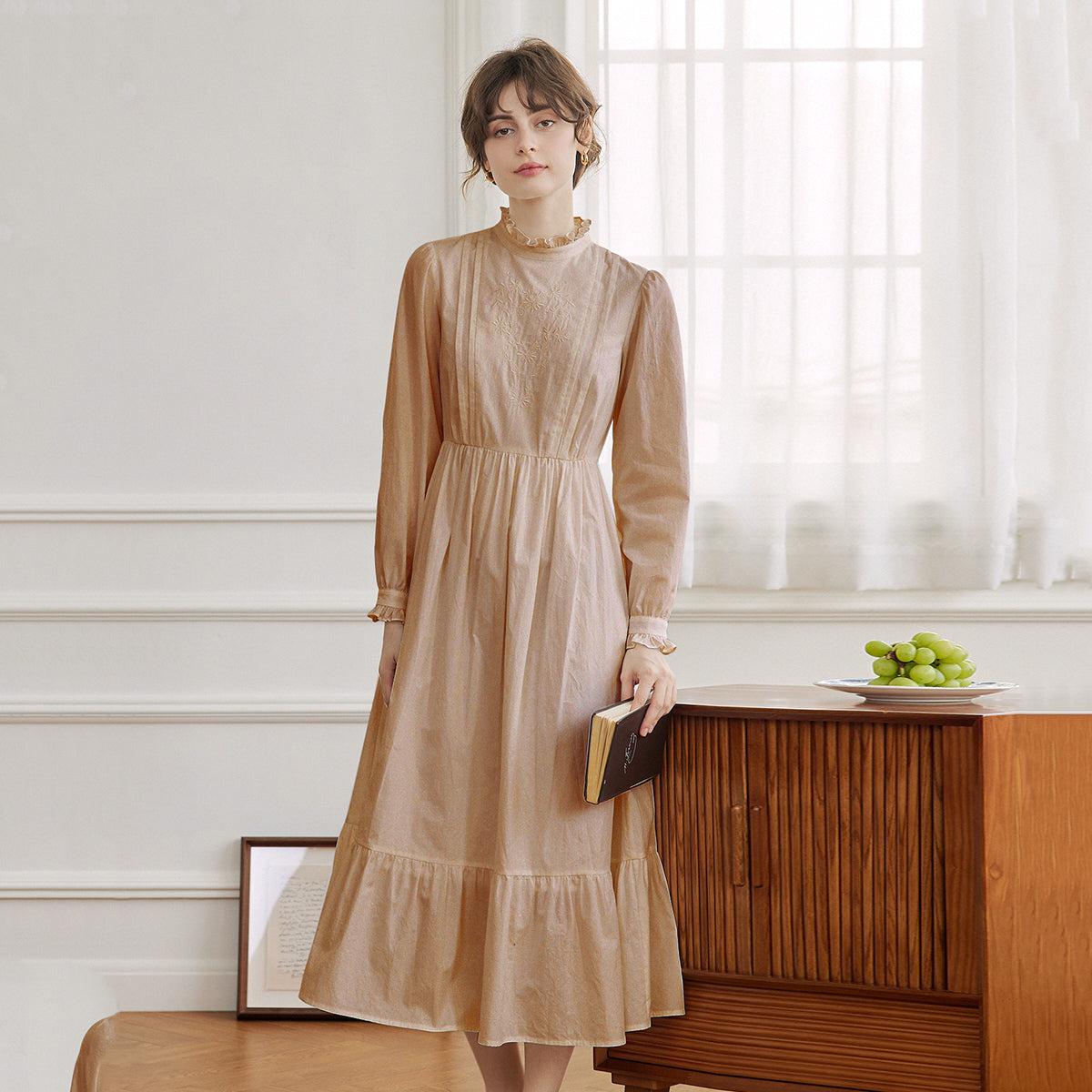 Aurelia Retro Long-sleeve Khaki Dress