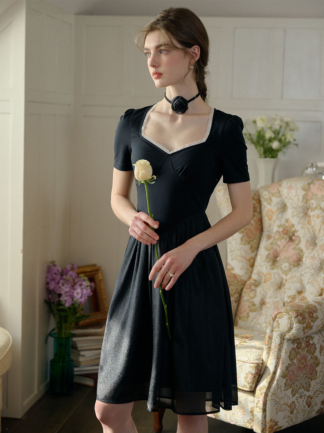 【Final Sale】Viviana Color Block Lace & Rhinestone-Studded Collar Dress (No Rose Choker)