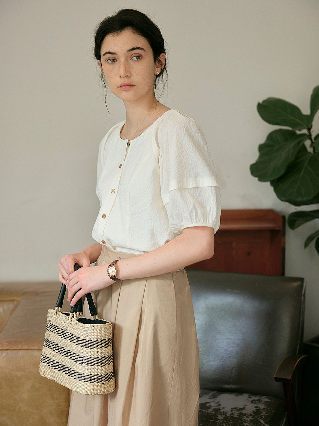 Jamie Simple Puff Sleeve Waist Blouse