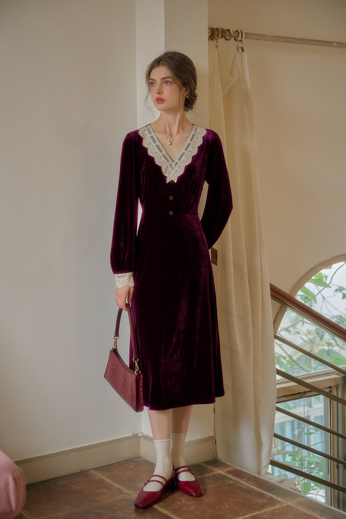 Kristen Elegant V-Neck Contrasting Lace Velvet Dress