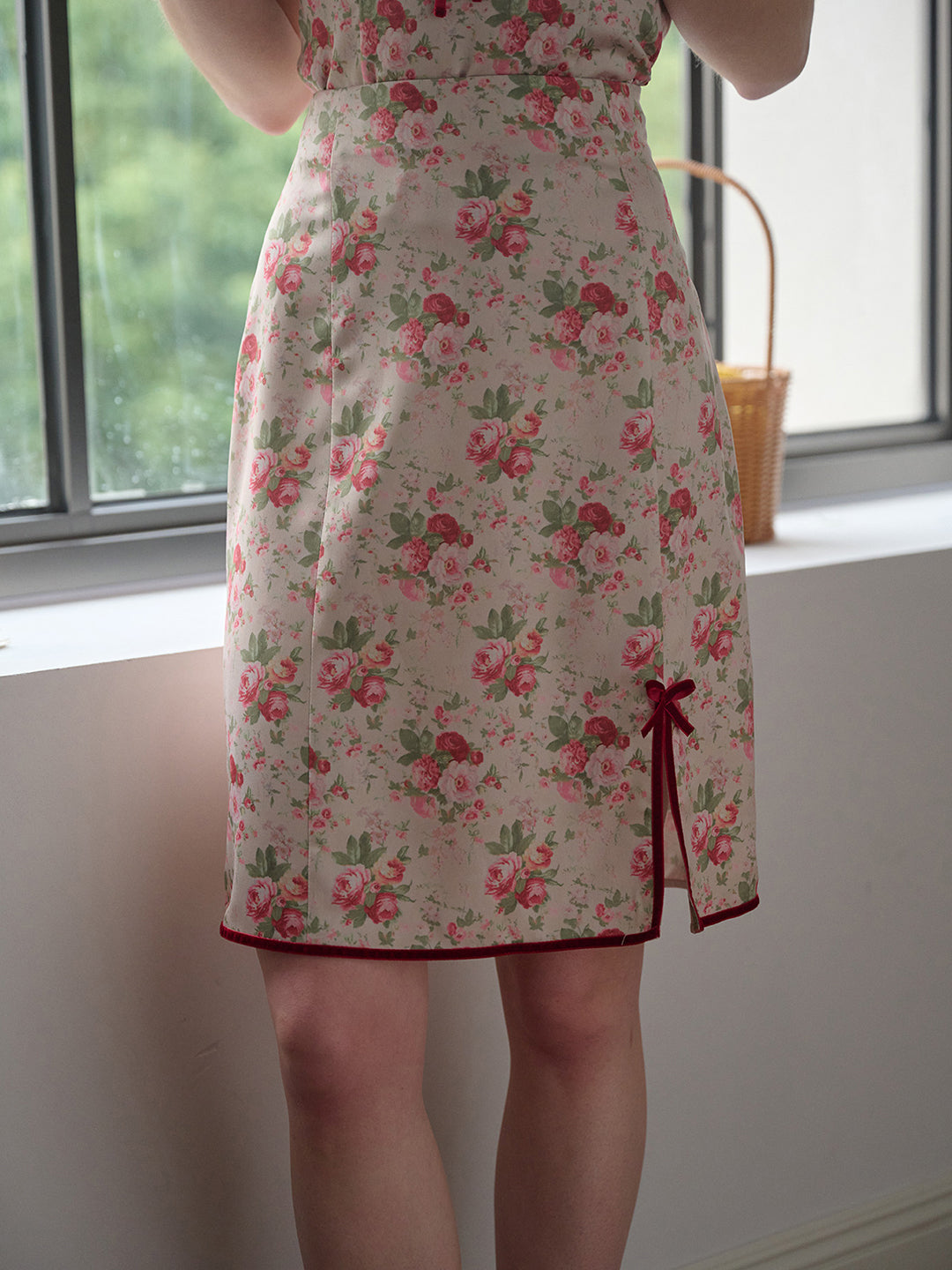 【Final Sale】Elise Floral Midi Split Skirt