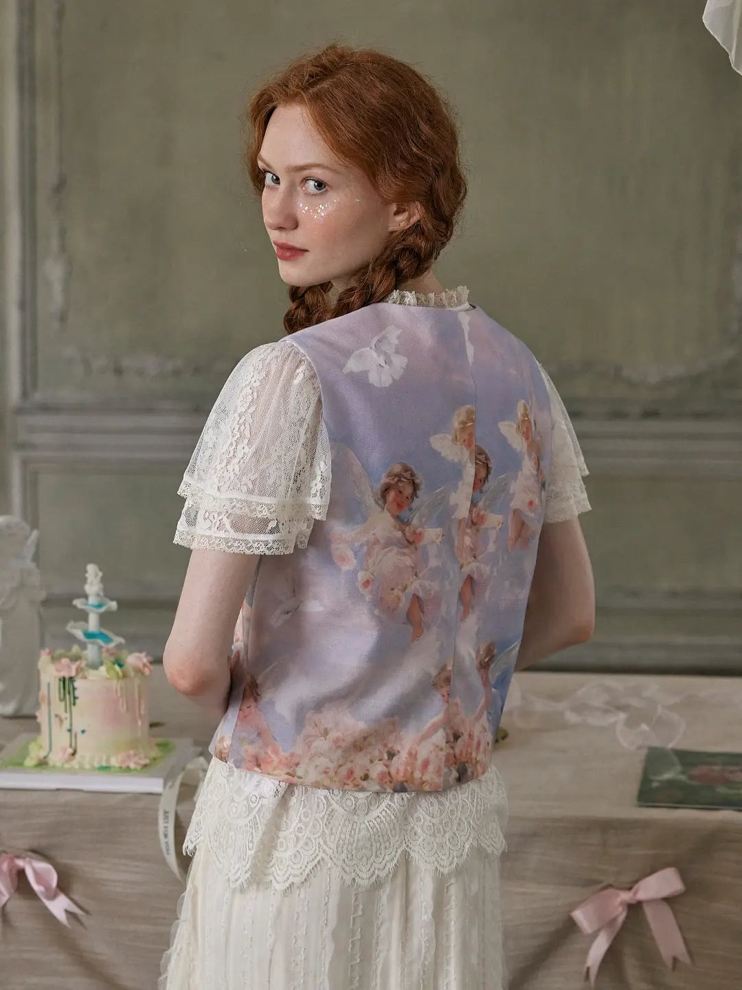 【Final Sale】Cupid V-Neck Printed Vest