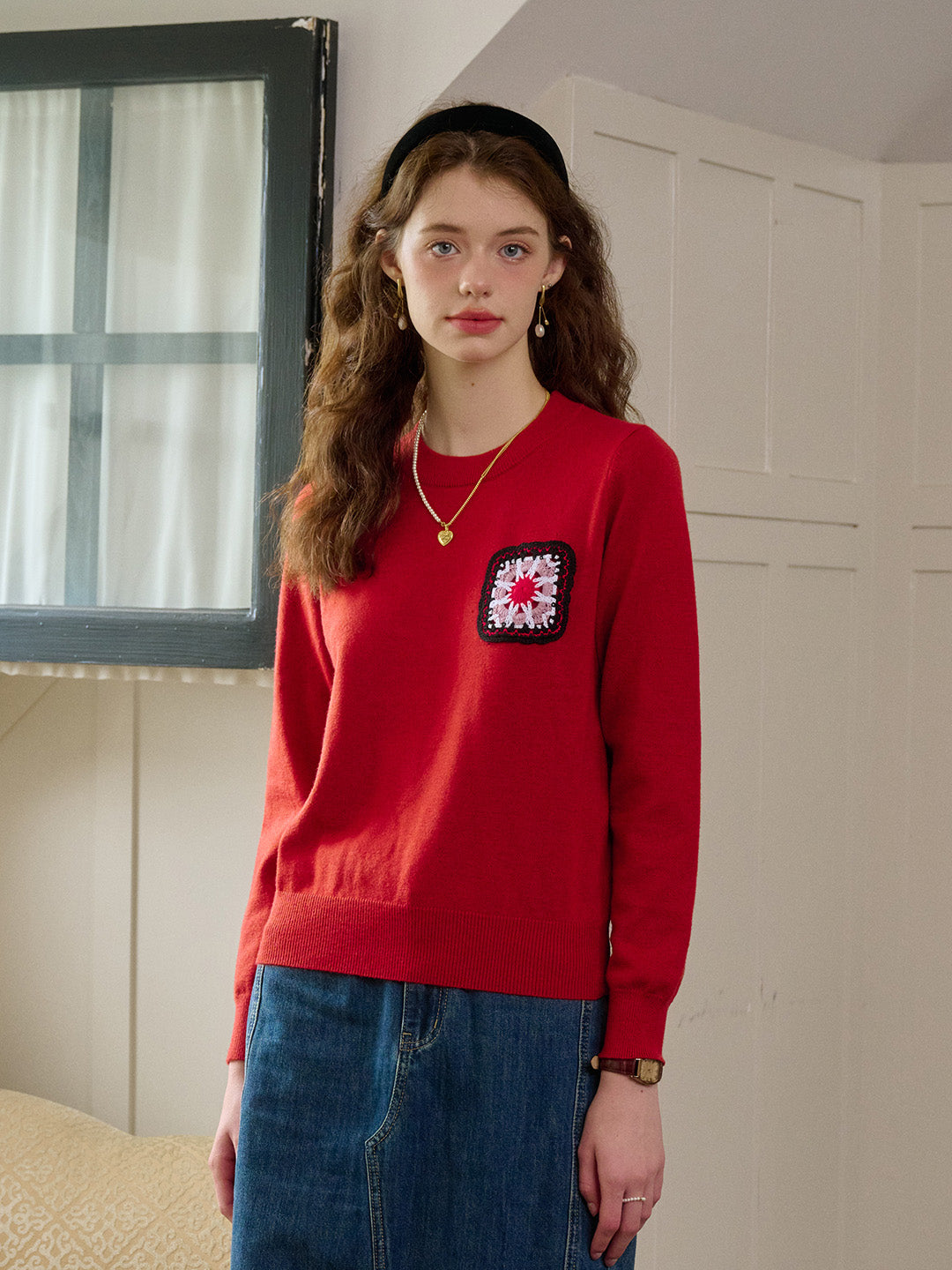 【Final Sale】Cadence Ribbed Round Neck Contrasting Embroidery Sweater