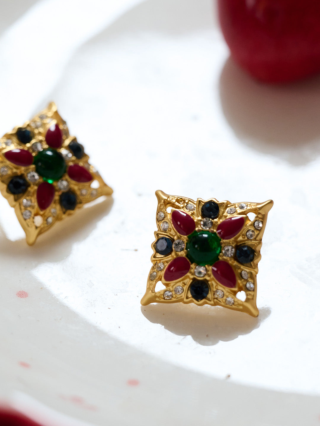 Macaron Vintage Red Green Earrings