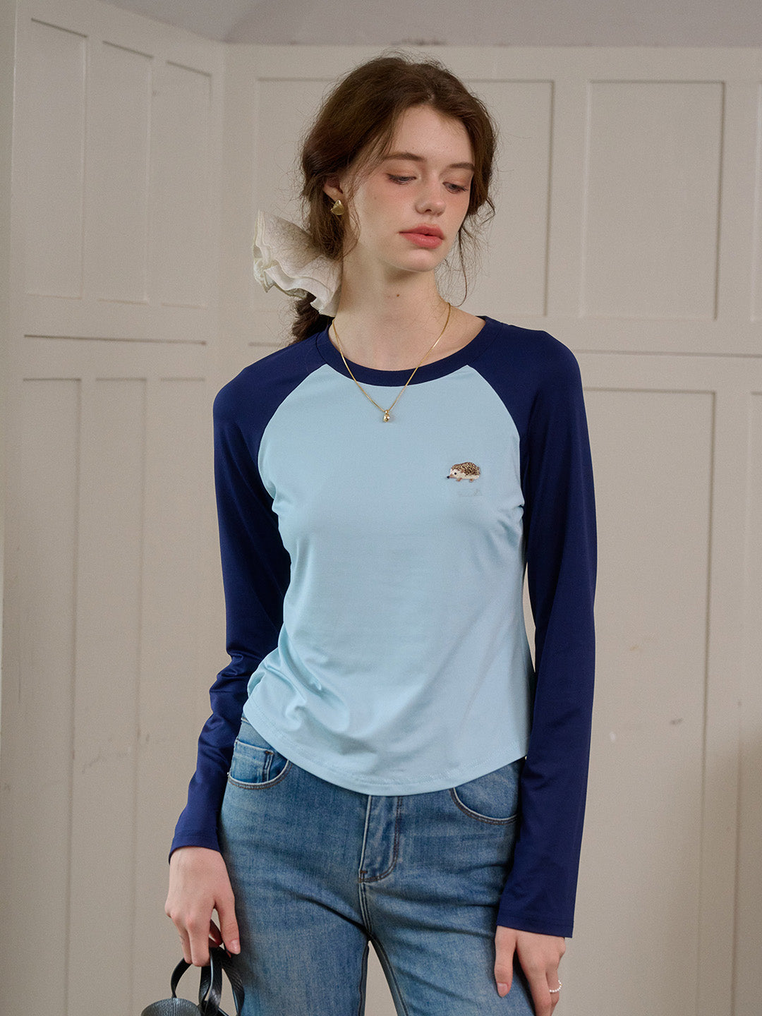 【Final Sale】Abby Round Neck Embroidery Top