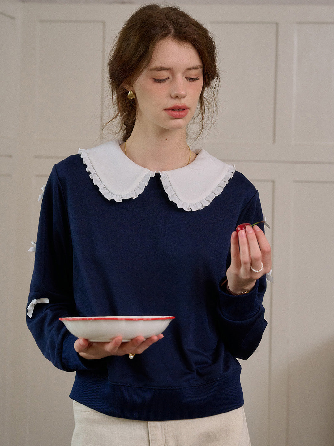 【Final Sale】Karen Peter Pan Collar  Sweatershirt