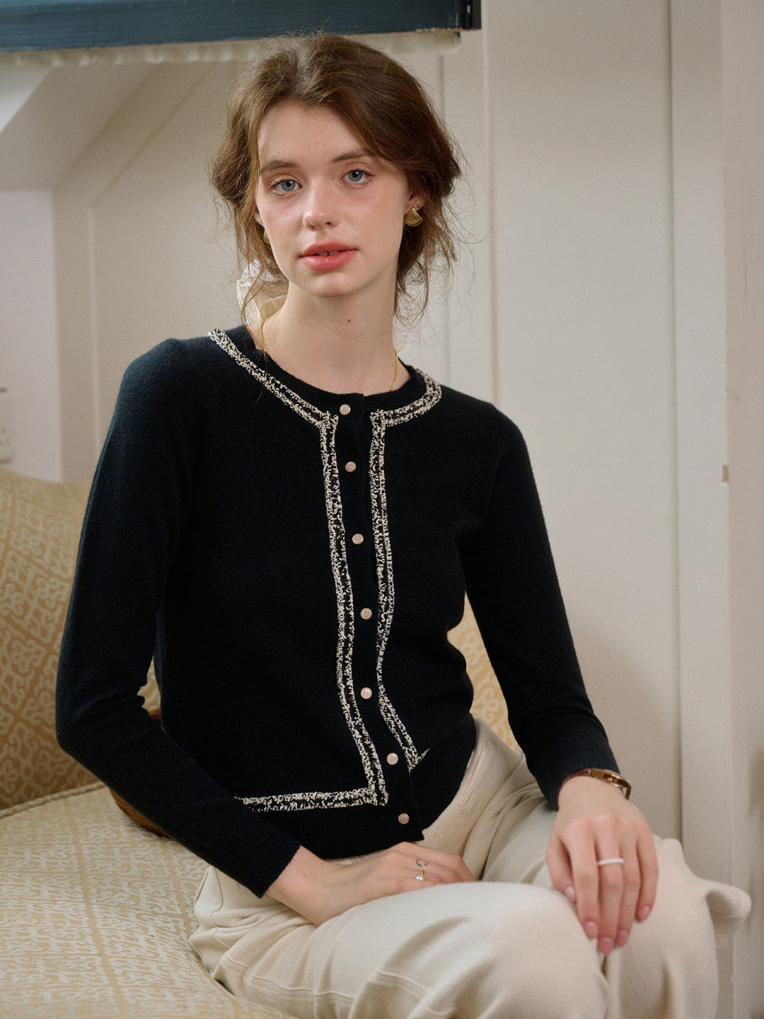 【Final Sale】Cara Simple Contrasting Black Cardigan