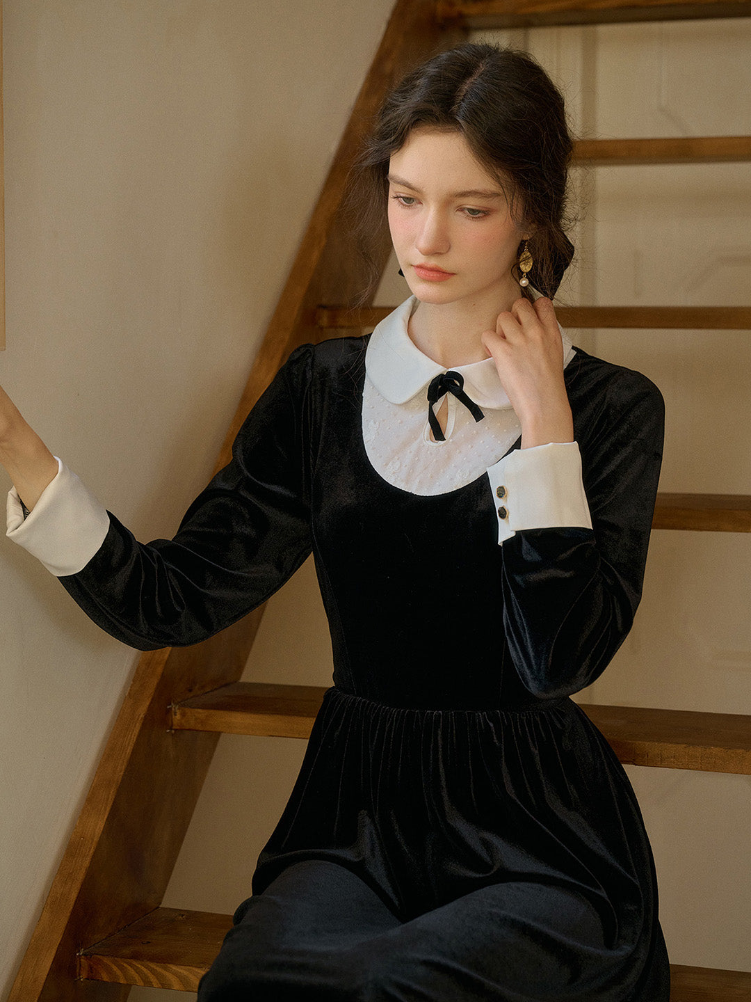 【Final Sale】Esperanza Doll Neck Collision Bow Velvet Long Dresses