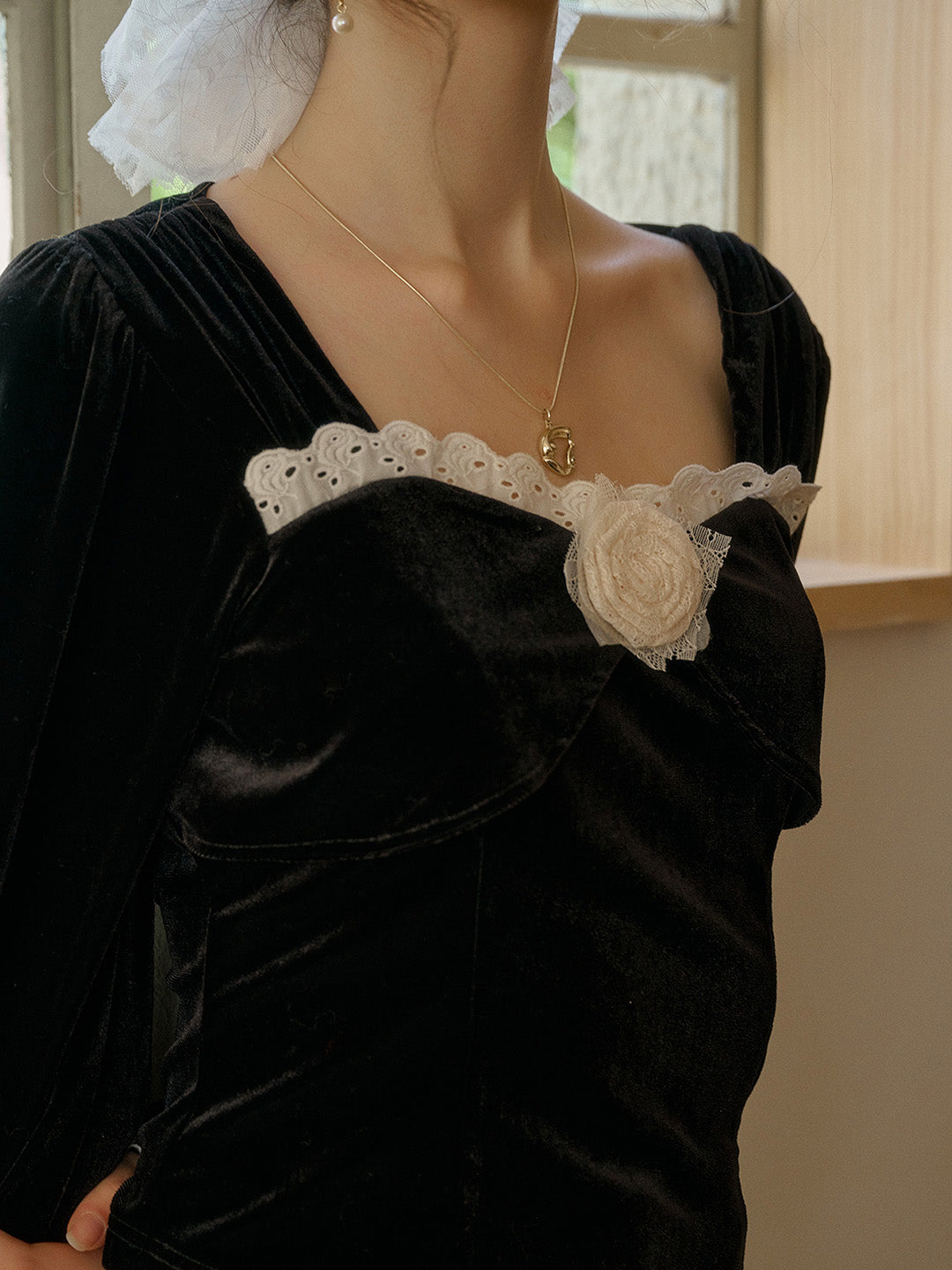 【Final Sale】Nyla Square Neck 3D Rose Top
