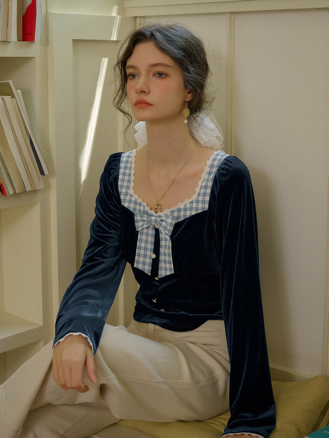 【Final Sale】Alaiya Square Collar Colour-Crossing Plaid Bow Velvet Shirt