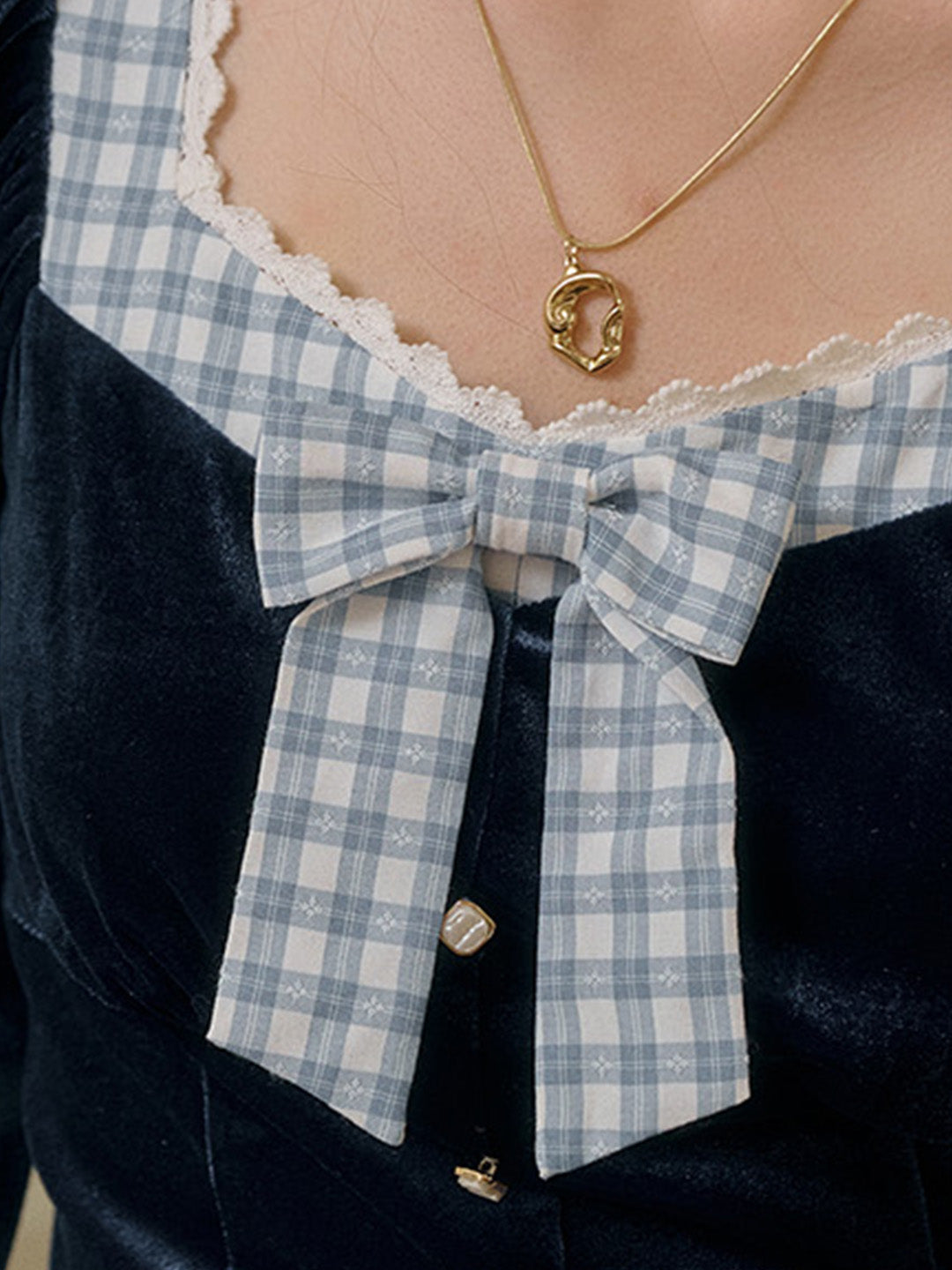 【Final Sale】Alaiya Square Collar Colour-Crossing Plaid Bow Velvet Shirt