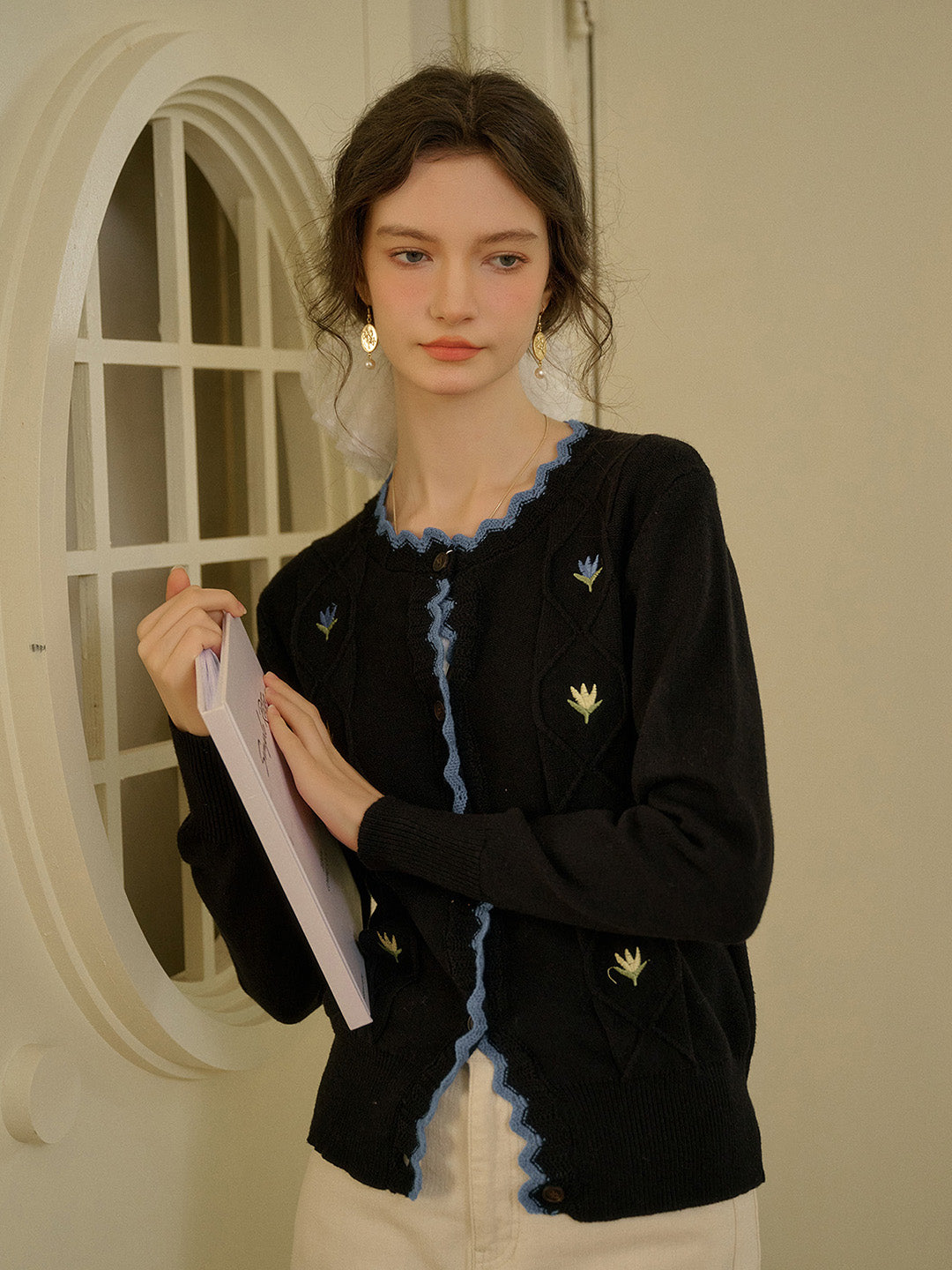 【Final Sale】Quincy Standing Collar Colour-Crossing Lace Embroidery Cardigan