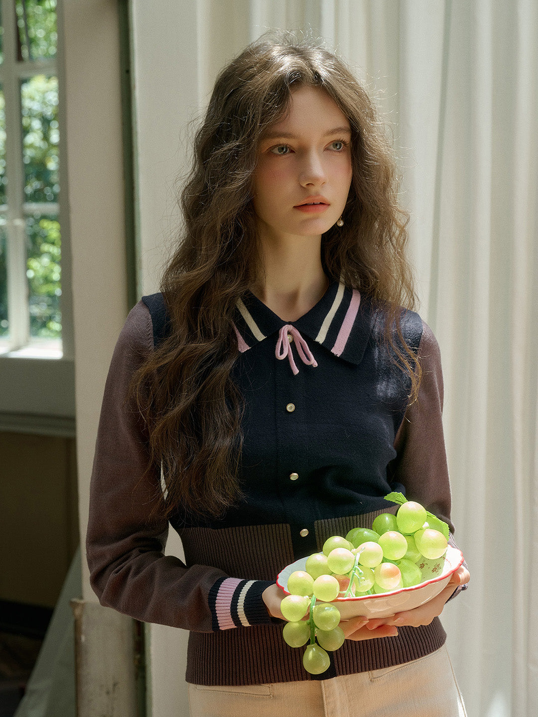 【Final Sale】Dahlia Clashing Colours Doll Neck Bowknot Pullover Sweater