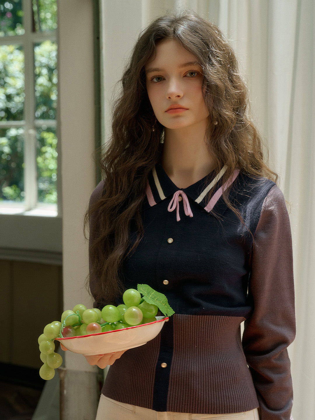 【Final Sale】Dahlia Clashing Colours Doll Neck Bowknot Pullover Sweater