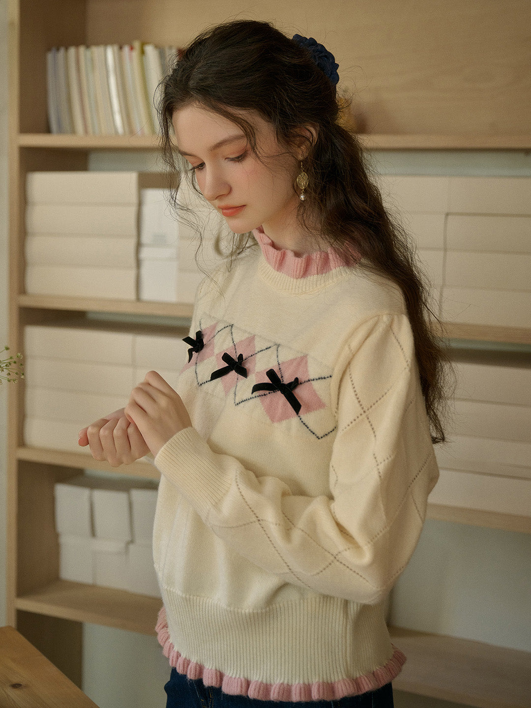 【Final Sale】Max Ruffled Collar Bow Sweater