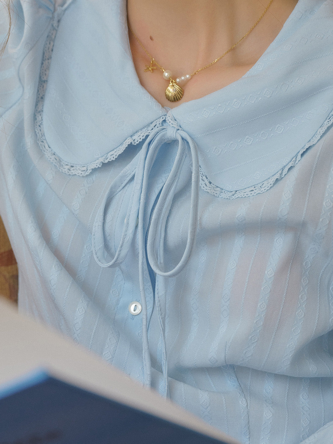 【Final Sale】Addilyn Romantic Doll Collar Lace Stitching Tie Eedwardian Style Blouse - Blue