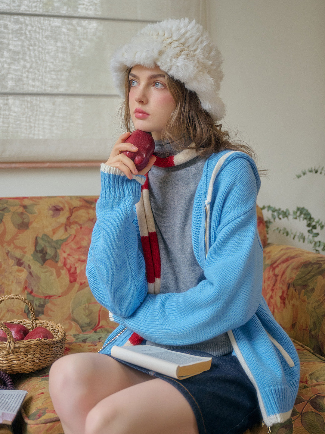 Mila Contrasting Pocket Knit Wool Hoodie - Blue