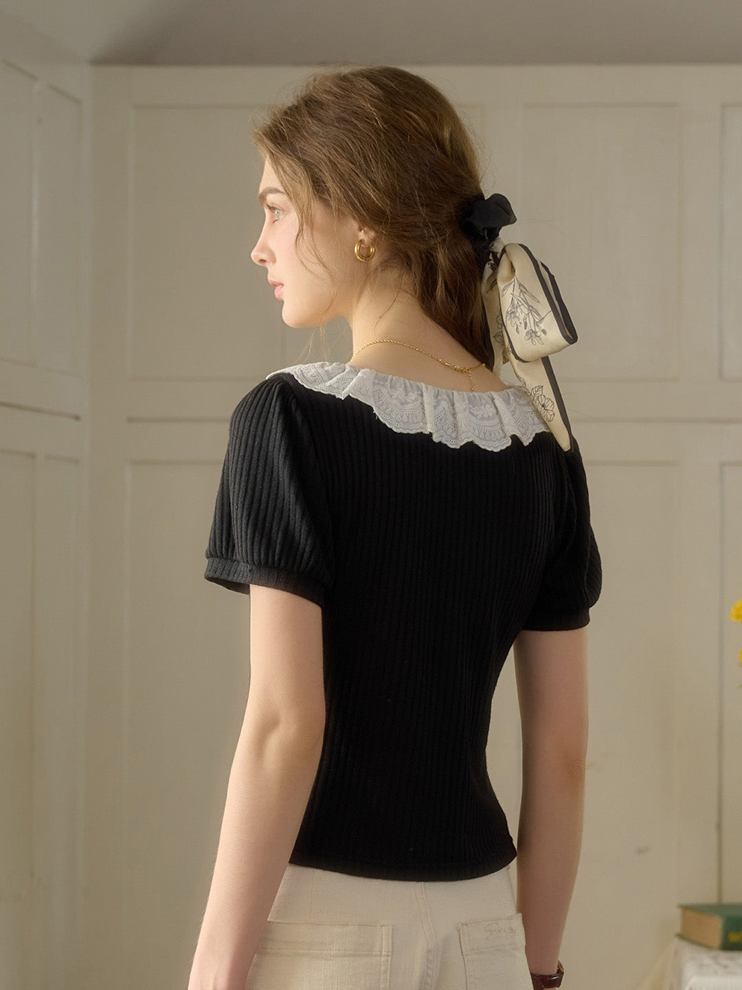 【Final Sale】Ella Peter Pan Collar Bow Blouse
