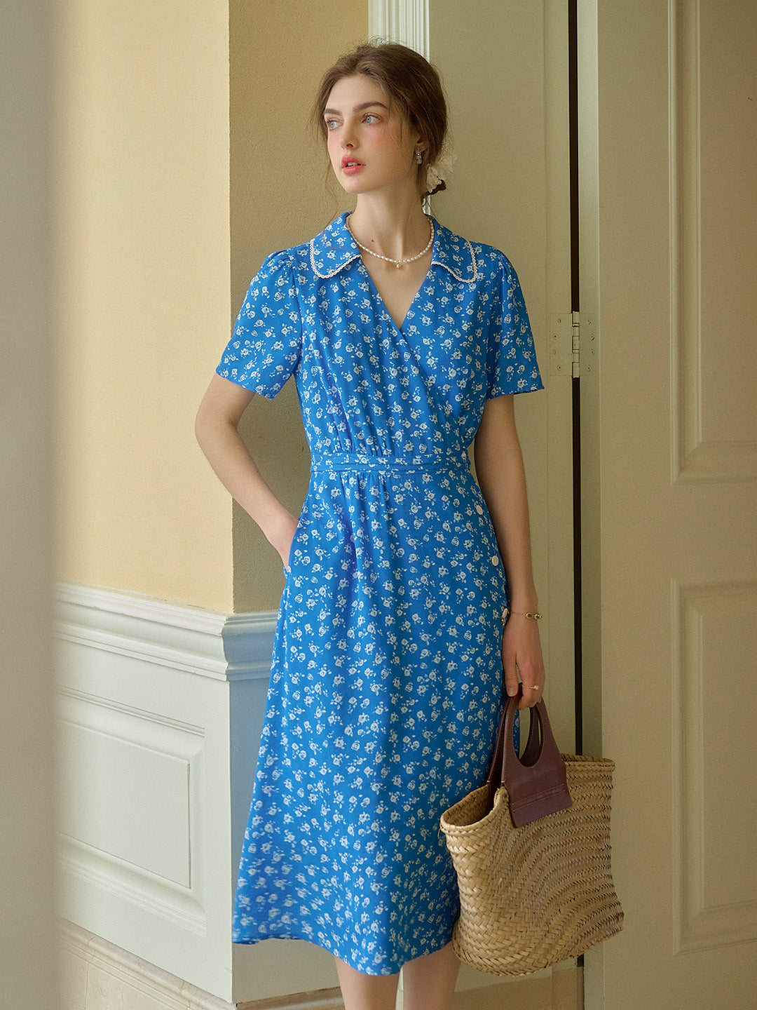 Alba V-Neck X-Line Floral Tea Dress