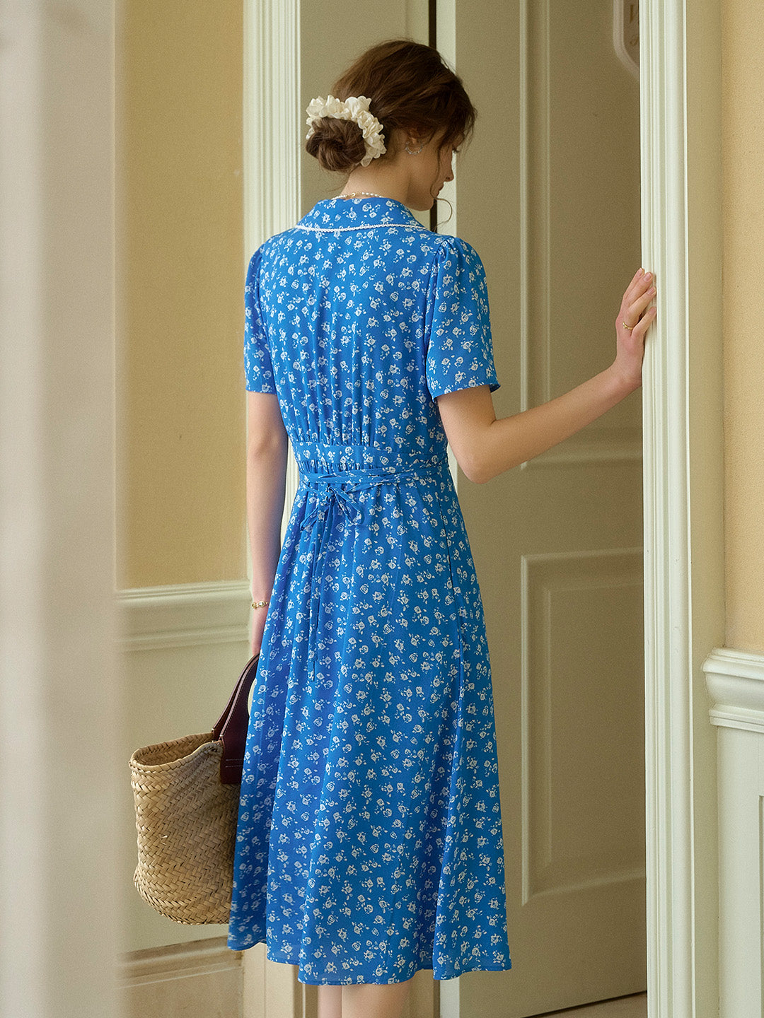 Alba V-Neck X-Line Floral Tea Dress