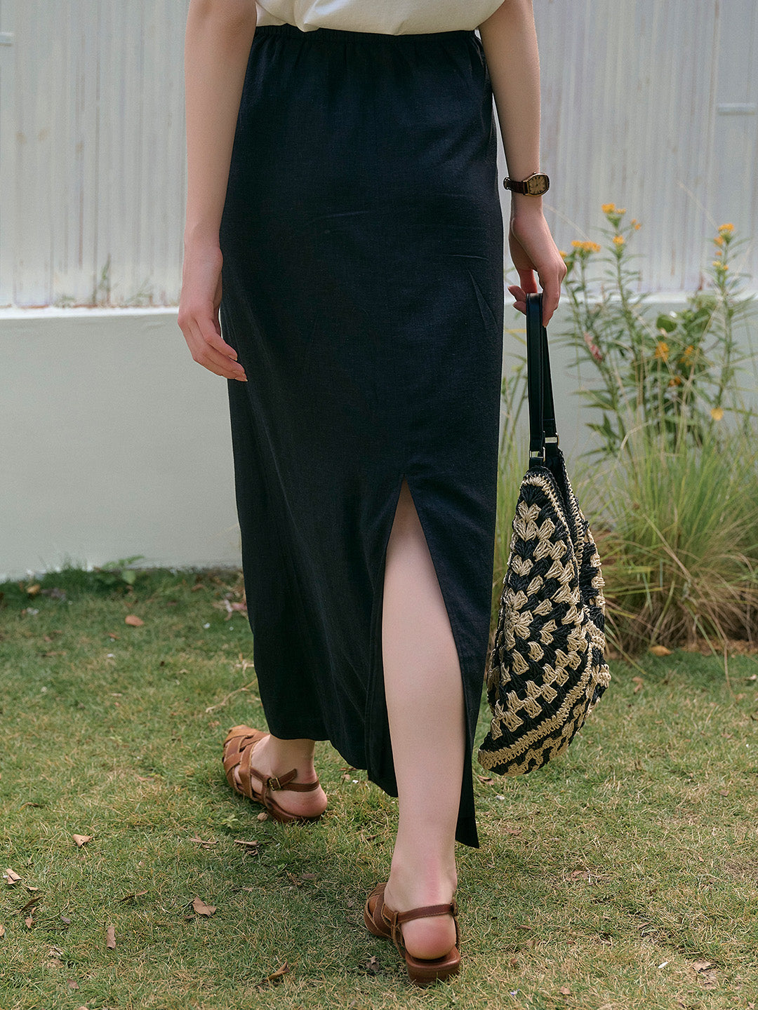 Mare Straight Cut Back Slit Skirt