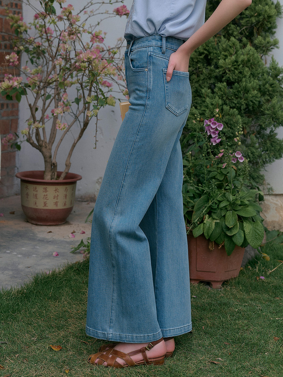 Eloise Mid-Waist Jeans
