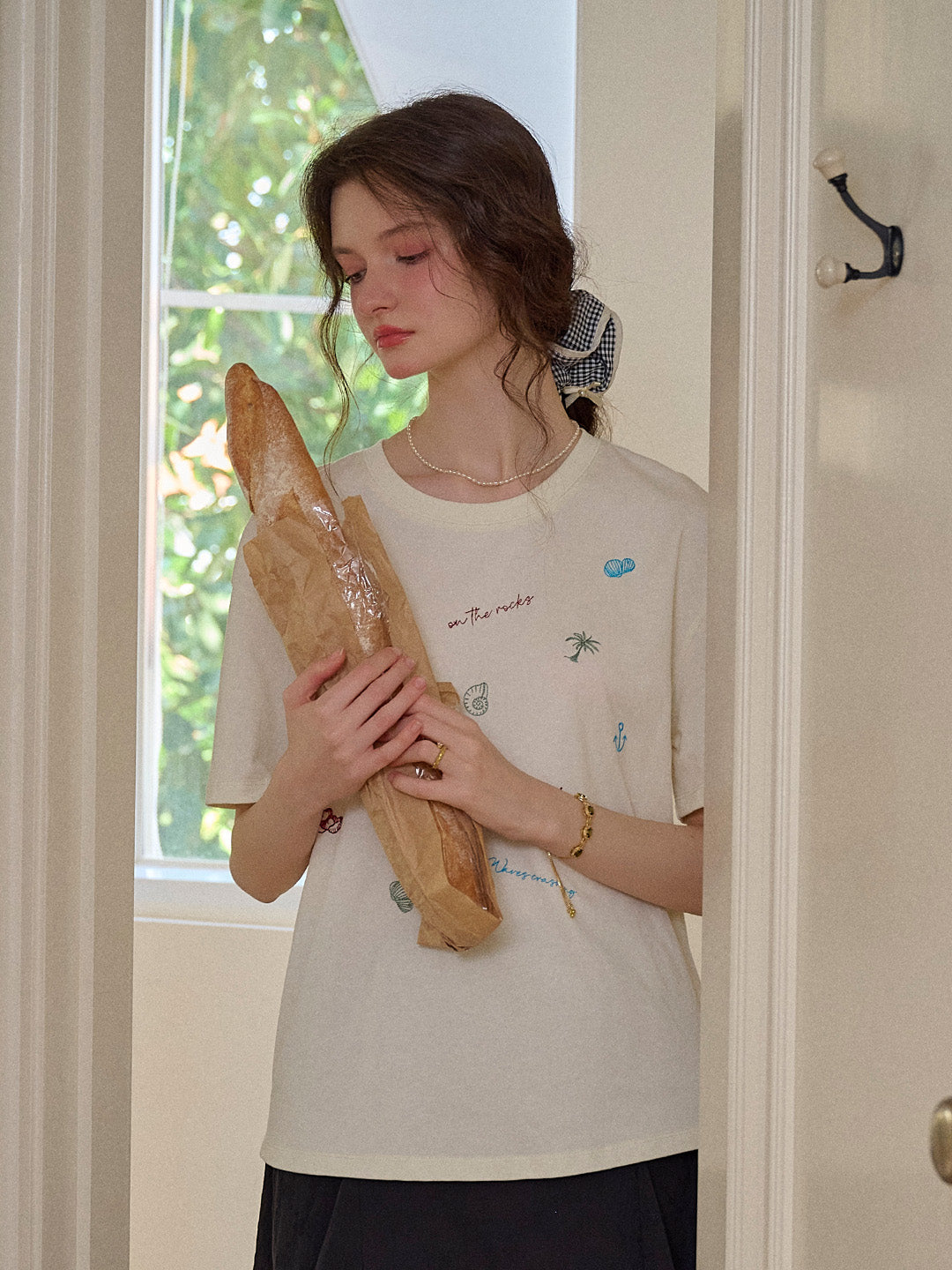 Marina Round Neck Shell Embroidery 100% Cotton T-shirt