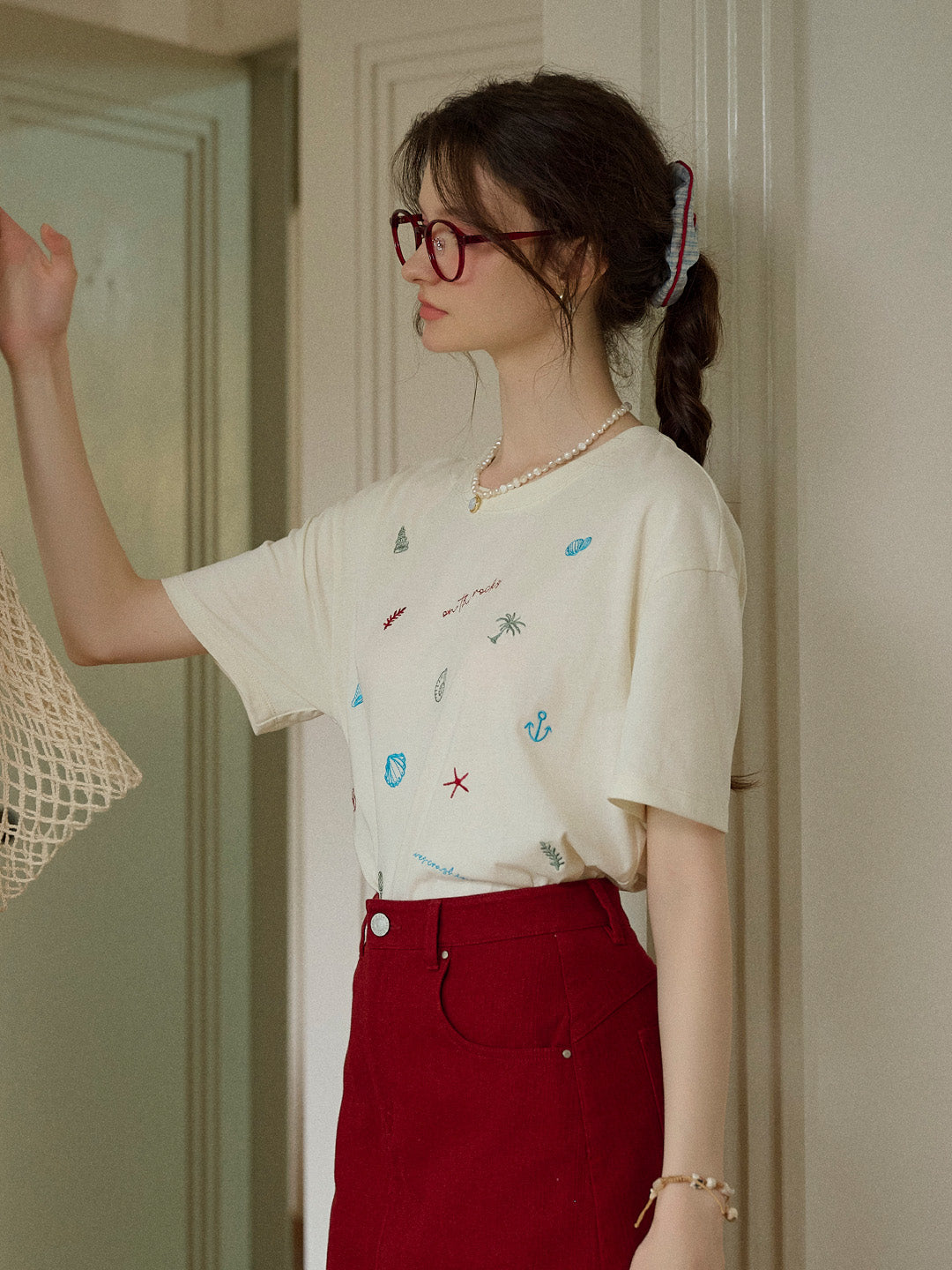 Marina Round Neck Shell Embroidery 100% Cotton T-shirt