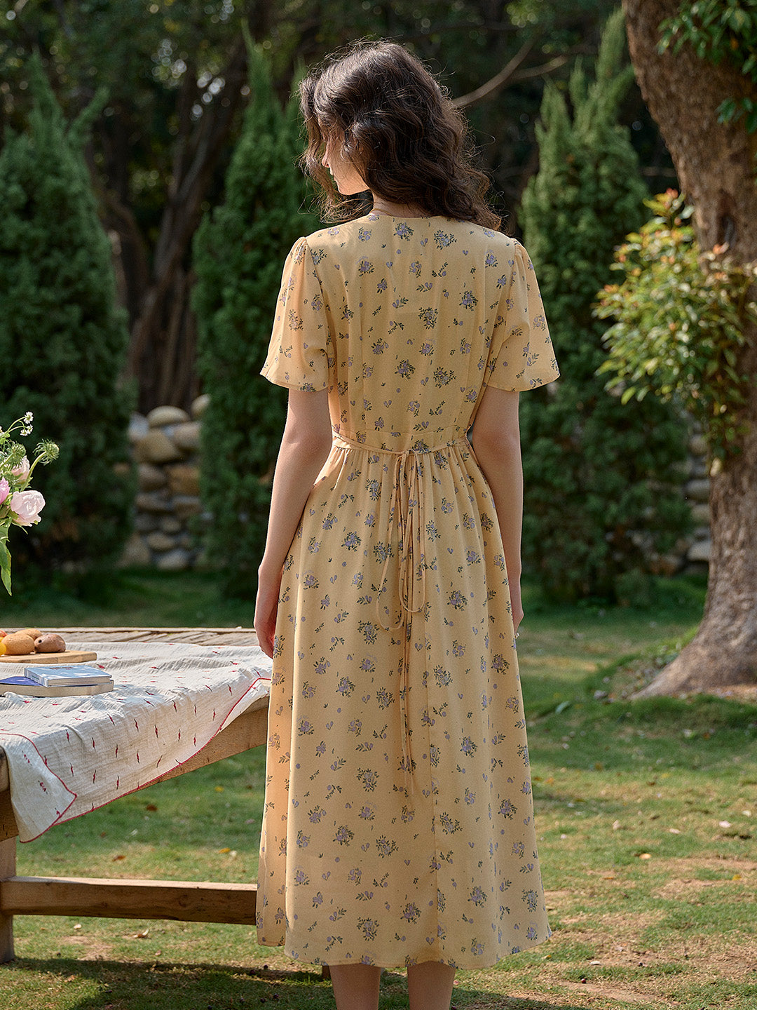 【Final Sale】Louisa Ruffle V-Neck Floral Waist Dress - Blue
