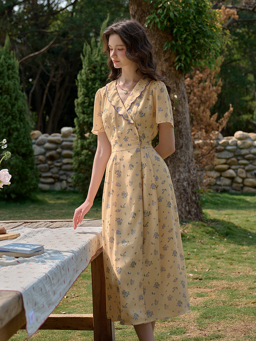 【Final Sale】Louisa Ruffle V-Neck Floral Waist Dress - Blue