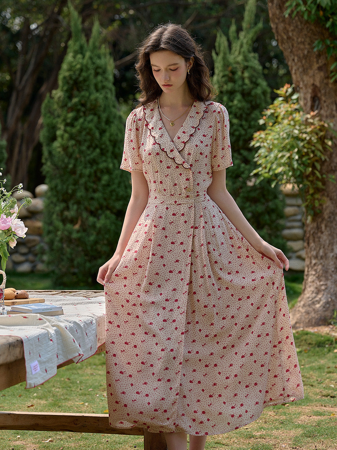 【Final Sale】Thea Ruffle V-Neck Floral Dot Dress