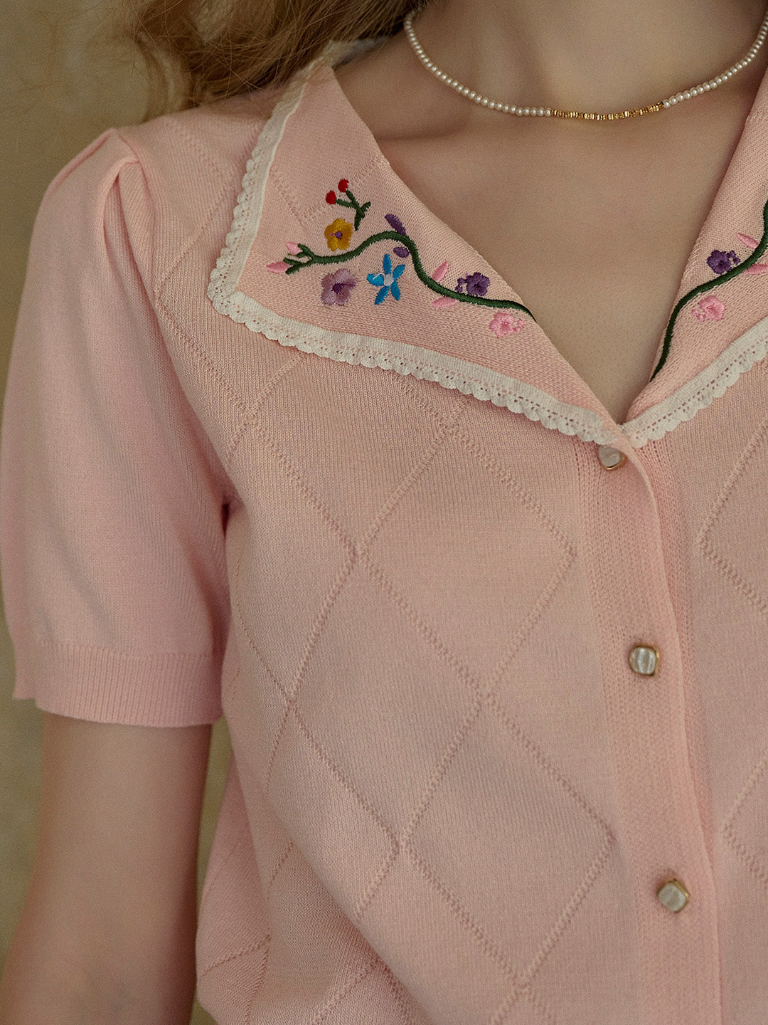 【Final Sale】Anneliese V-Neck Embroidery Knit Blouse