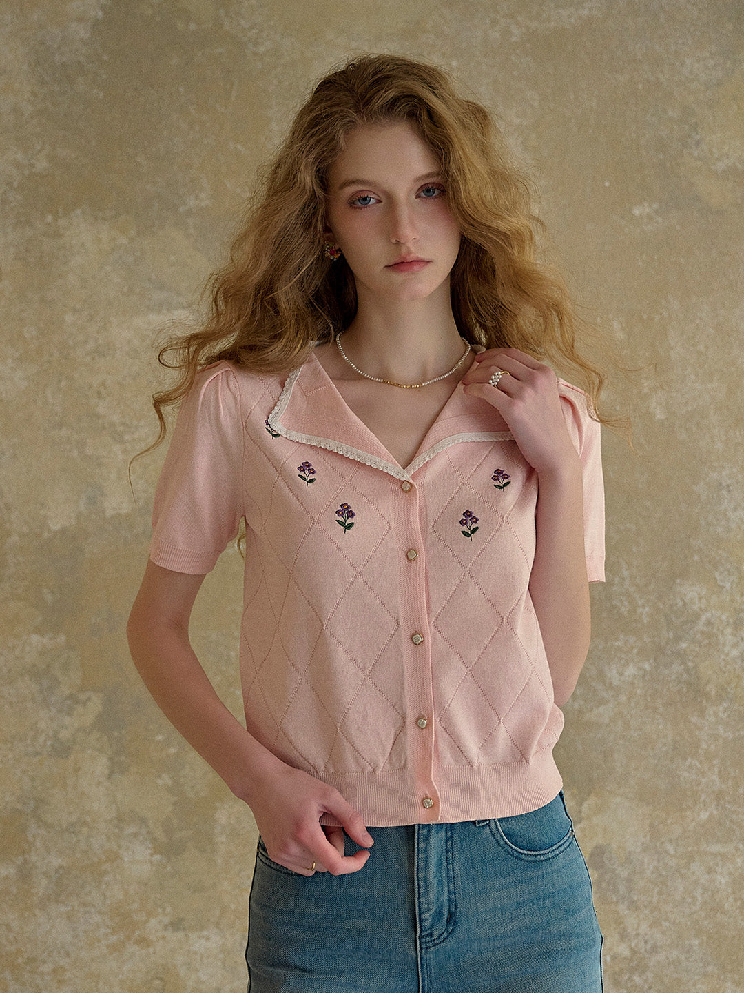 【Final Sale】Naomi V-Neck Embroidery Knit Blouse