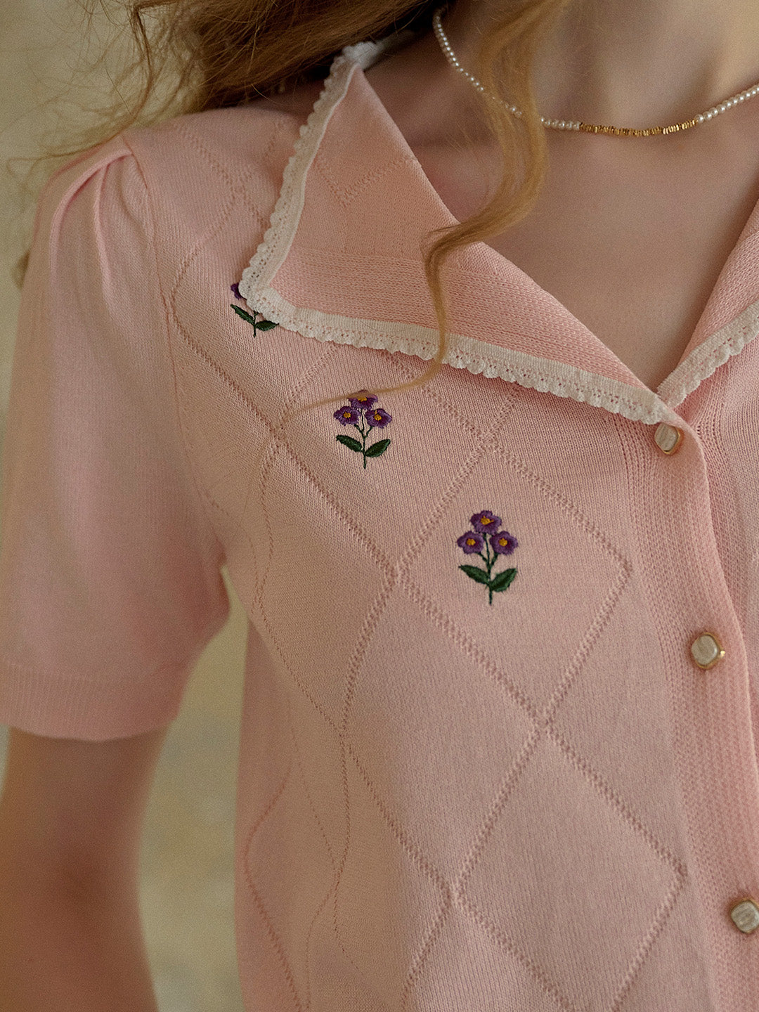 【Final Sale】Naomi V-Neck Embroidery Knit Blouse