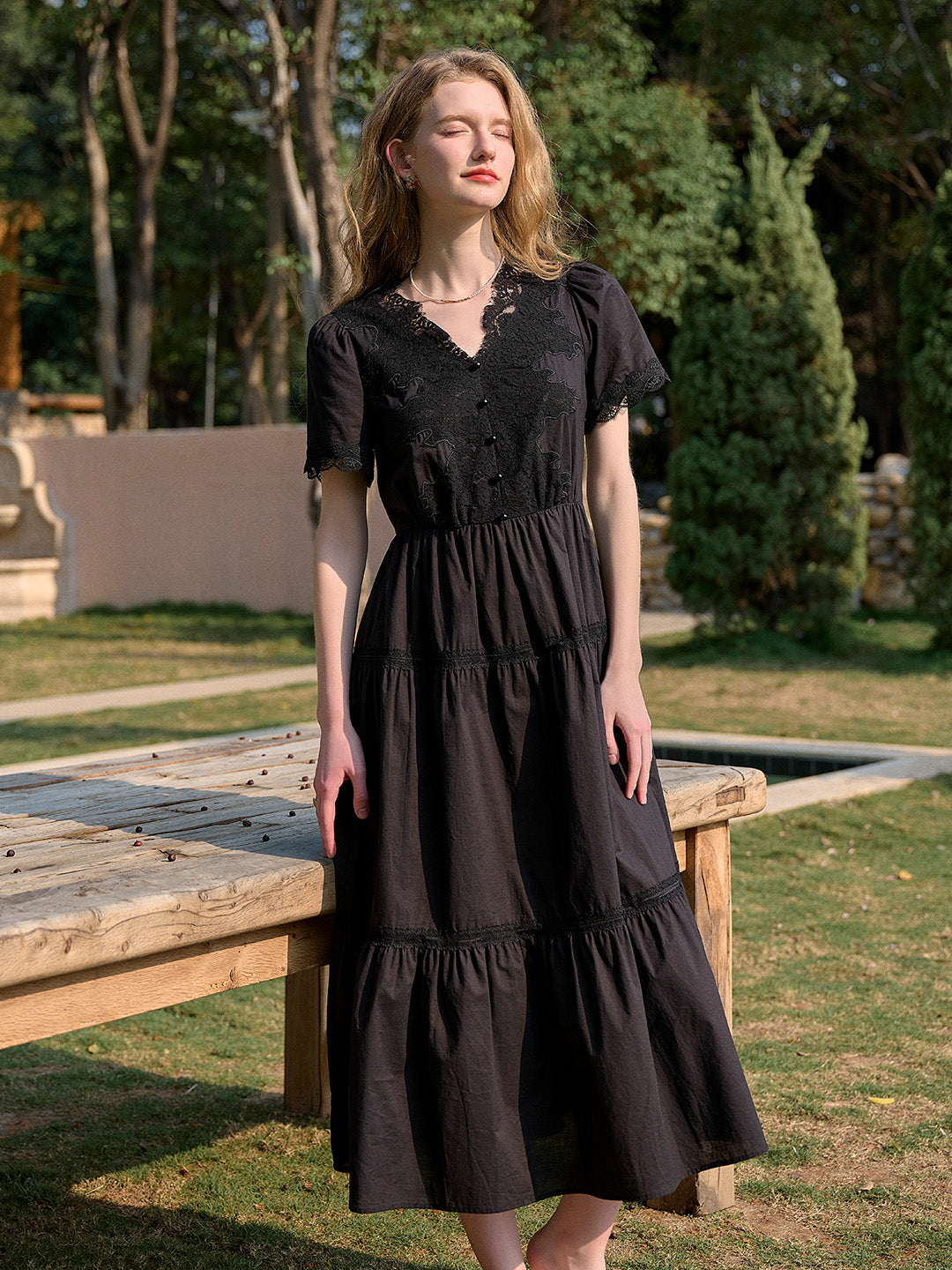 Clove V-Neck Lace Waist Cotton Dress
