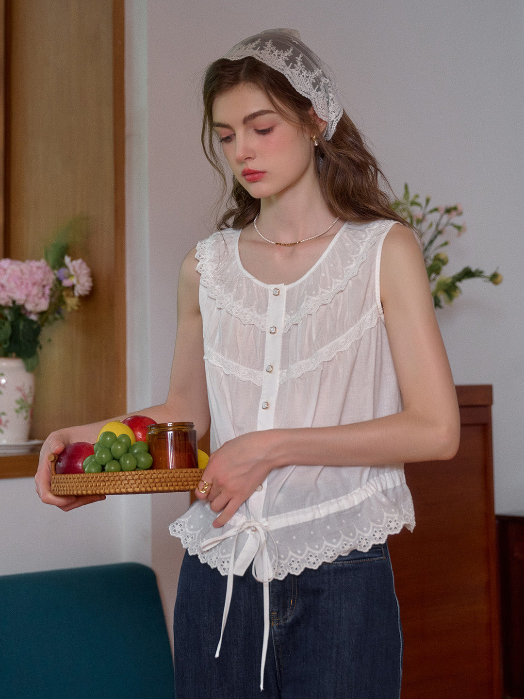 Daisy Round Neck Lace 100% Cotton Vest