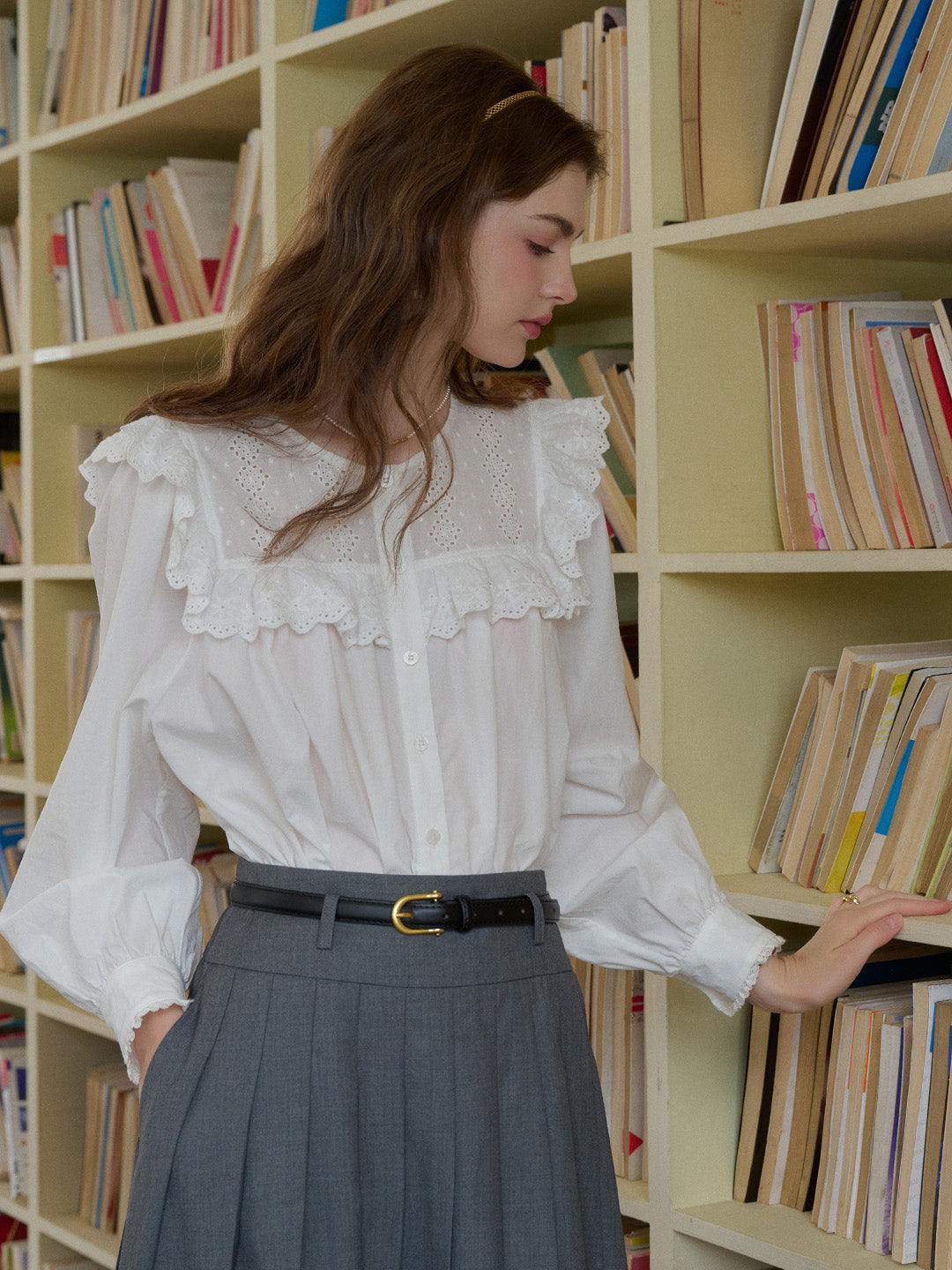 Danna Round Neck Lace Trim Blouse
