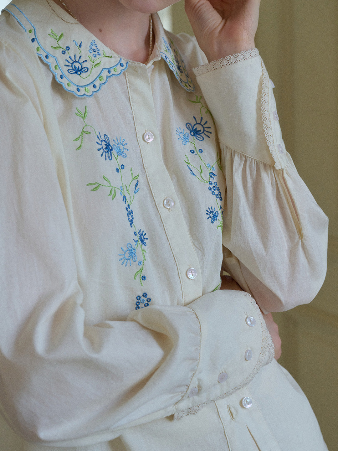 Luciana Peter Pan Collar Embroidery 100% Cotton Blouse
