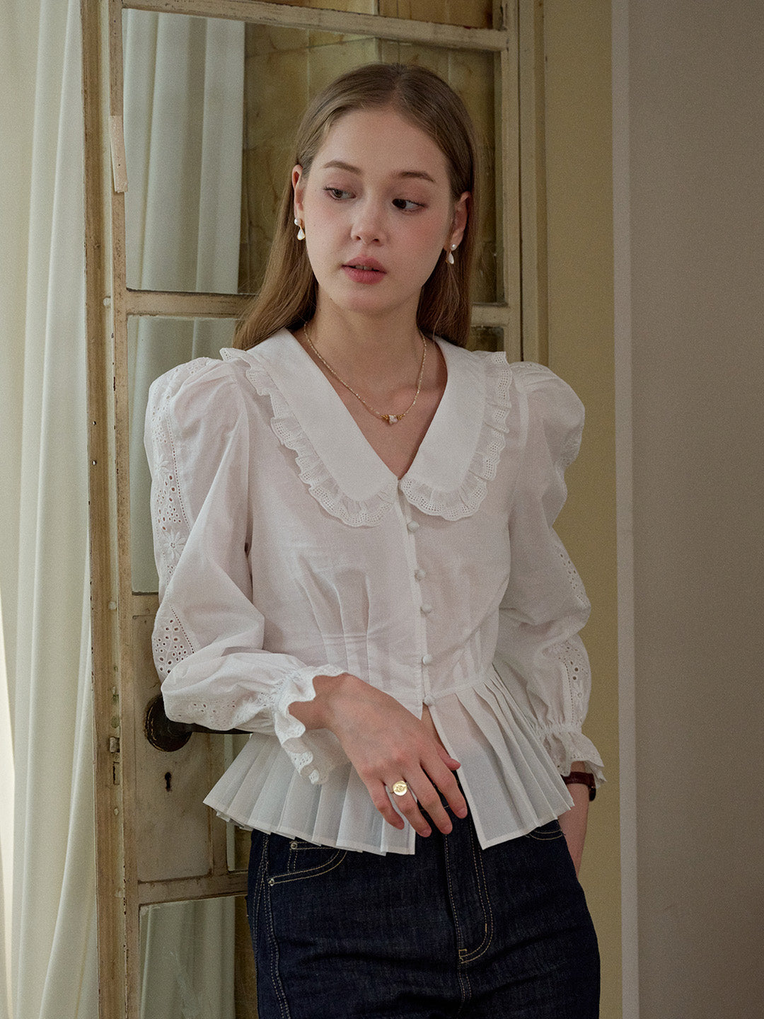 Palmer V-Neck Puff Sleeves Blouse